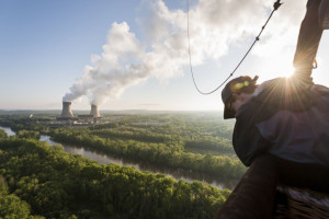 http://www.udel.edu/udaily/2014/jun/ecology-balloon-062414.html